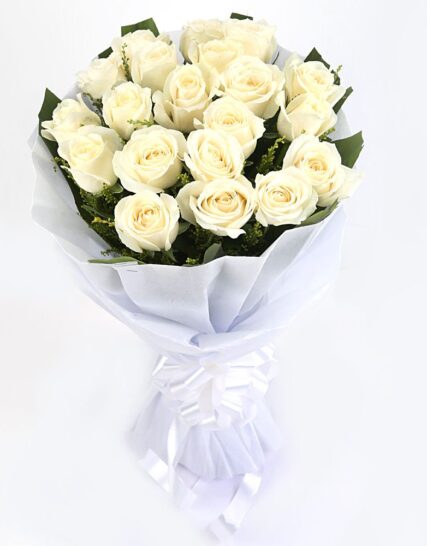 Giftnmore-20 White pretty Roses Bouquet