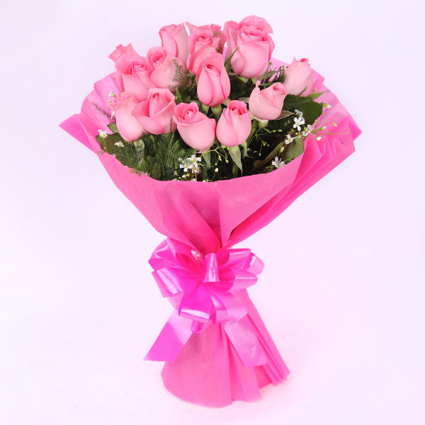 Giftnmore-15 Pink roses with pink paper
